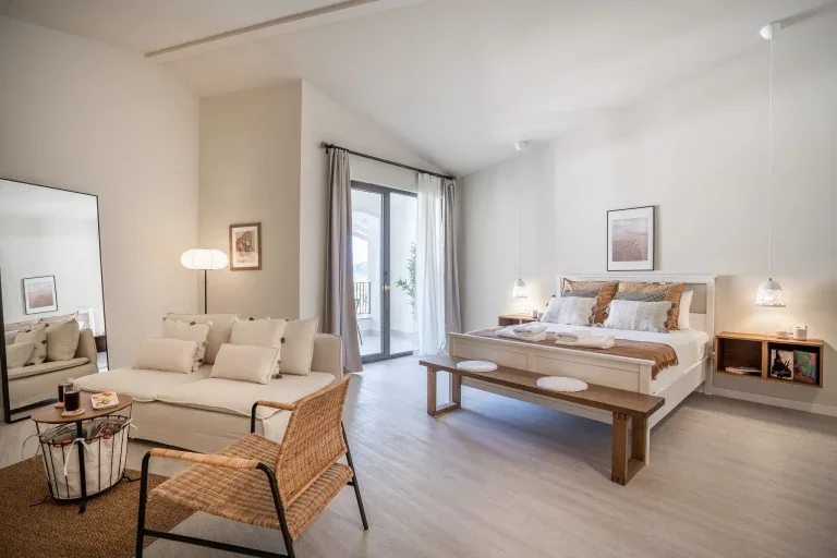 King Suite with Pool View - Payava Hotel Kalkan (photo 7)