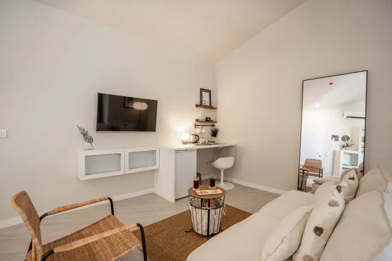 King Suite with Pool View - Payava Hotel Kalkan (photo 9)